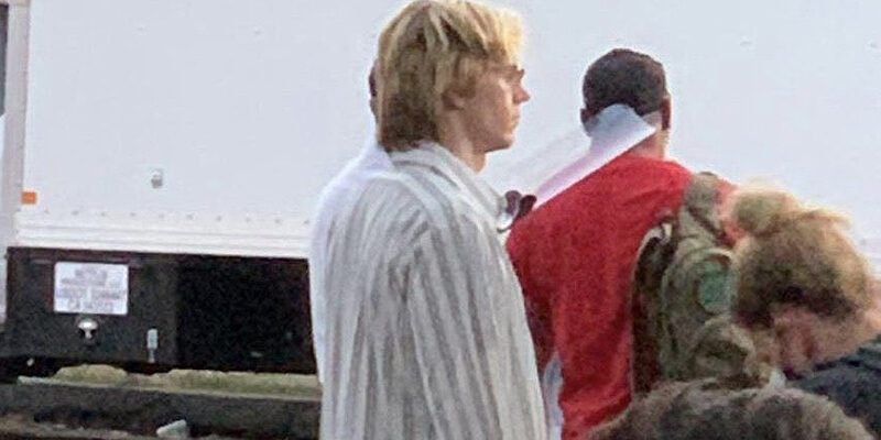 Photos: On the set of “Monster: The Jeffrey Dahmer Story” (06.05.2021)
